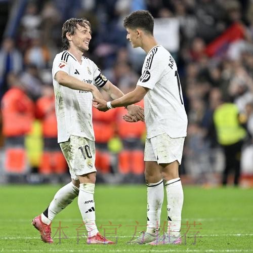 伤病猛于虎!本季皇马仅6人没遭遇伤病:魔笛在内 伤病猛于虎!本季皇马仅6人没遭遇伤病:魔笛在内